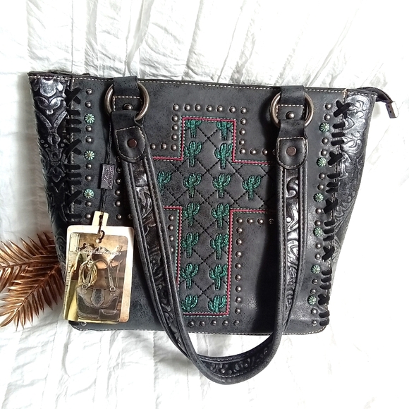 Montana West Handbags - 💚New Montana West Handbag💚